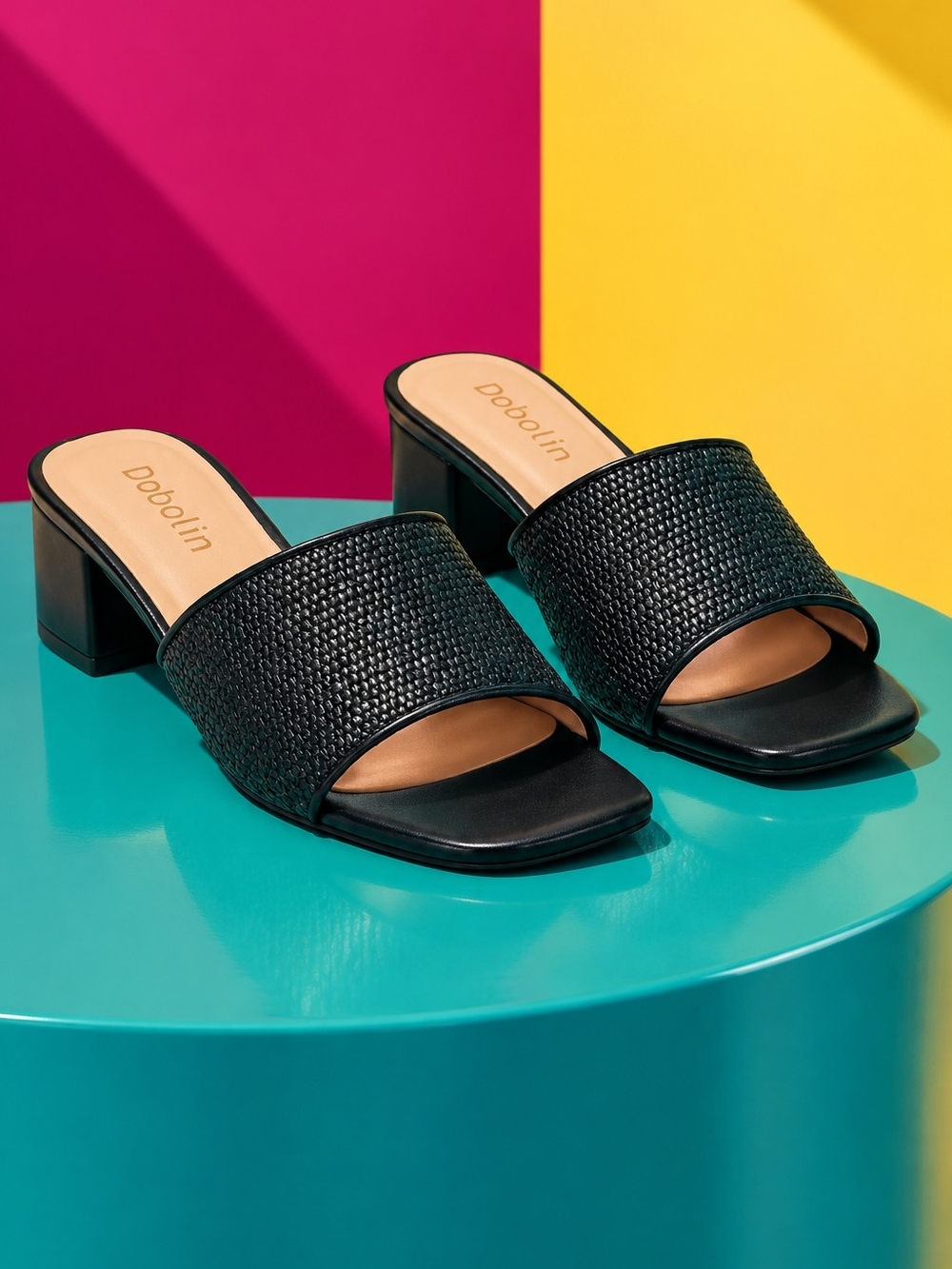 📢 Woven Slide Sandal 👡 Low Block Heel Chic Modern Black 🖤 Mule Size 7️⃣🆕 Box